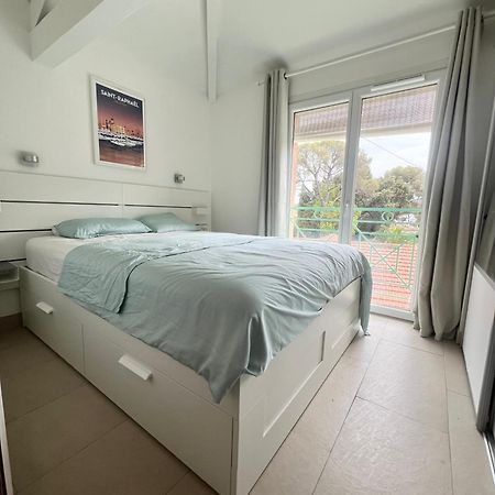 Duplex T3 Boulouris Pieds Dans L Eau Apartment Saint-Raphaël Екстериор снимка